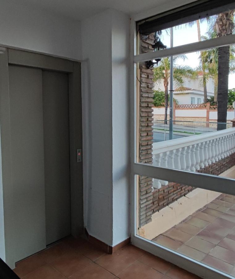 Ferienwohnung Apartamento Omega Ll Torremolinos Exterior foto